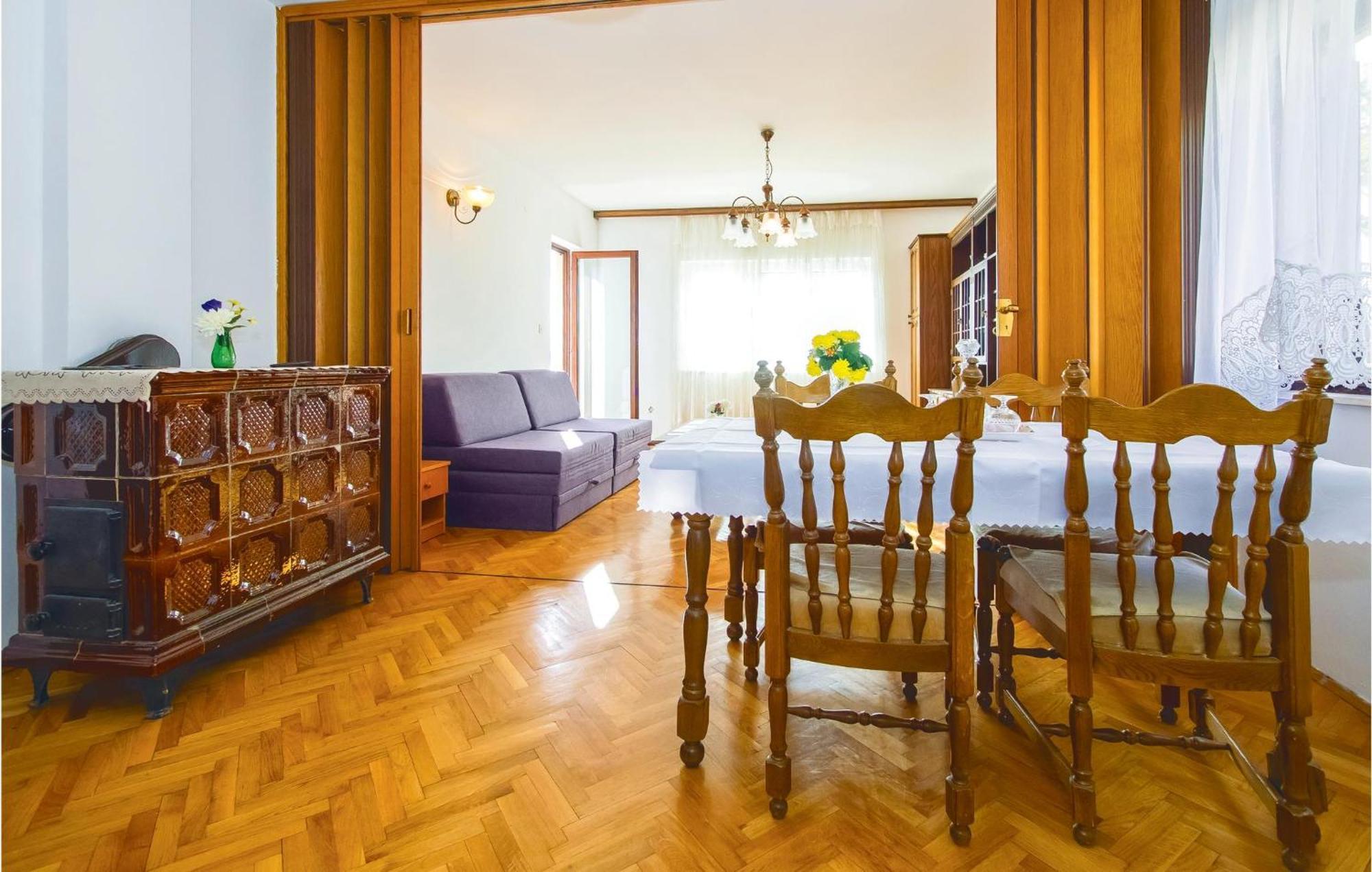 Lovely Apartment In Podstrana With Kitchen Экстерьер фото
